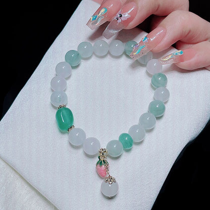 Cool Tian Shan Emerald Strawberry Pendant Bracelet